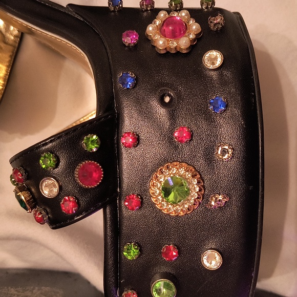 Rich Brown Platform Sandals with Chunky Heel and Colorful Embellishments - Picture 4 of 5